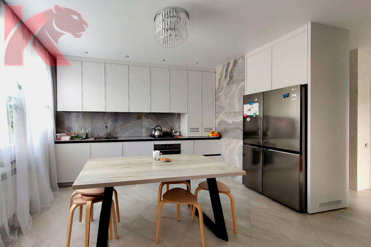 Современные кухни на заказ: минимализм, технологии и безупречная функциональность